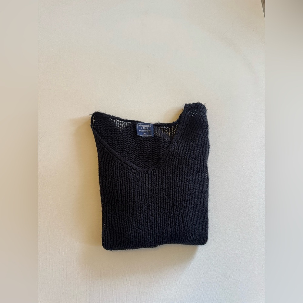 ✨Abercrombie & Fitch Black Knit Sweater✨